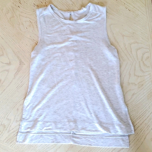 ๐๏ธ sleeveless tunic - Picture 1 of 3
